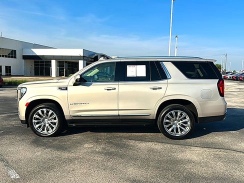 Used 2024 GMC Yukon Denali RWD image 5