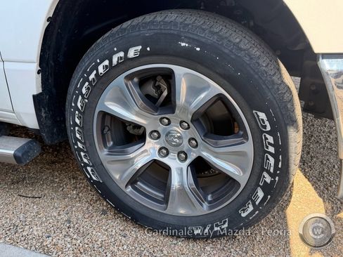 Used 2023 RAM 1500 Laramie AWD/4WD image 7