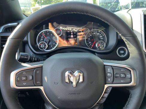 Used 2025 RAM 1500 Big Horn AWD/4WD image 32