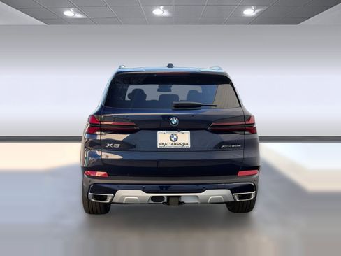 New 2026 BMW X5 xDrive50e image 9