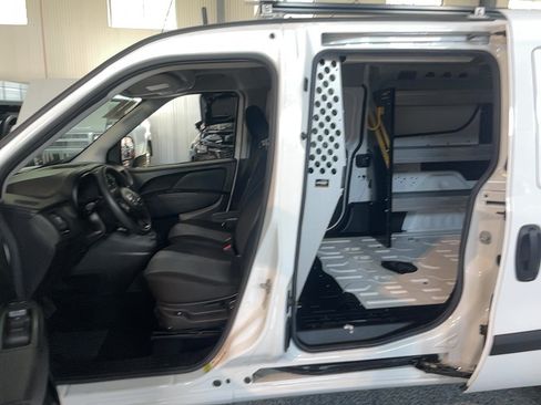 Used 2022 RAM ProMaster City Tradesman FWD image 8