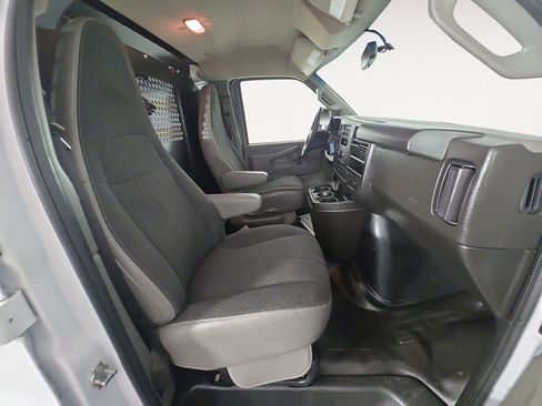 Used 2024 Chevrolet Express 2500 w/ Driver Convenience Package RWD image 15