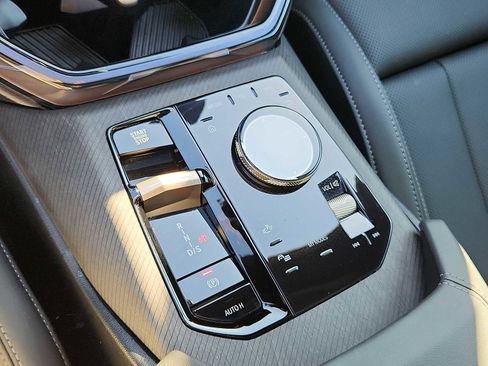 Used 2025 BMW X3 xDrive30i w/ Premium Package image 23