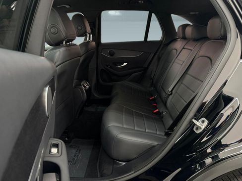 Used 2022 Mercedes-Benz GLC 300 image 12