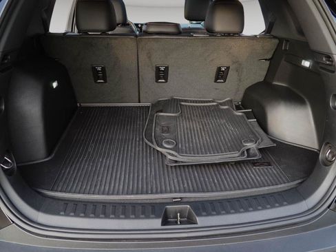 Used 2026 Chevrolet Equinox RS w/ Convenience Package III AWD/4WD image 9