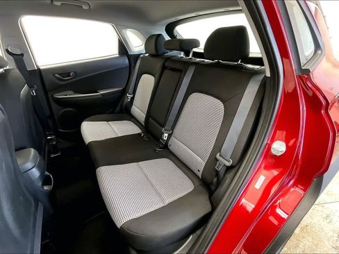 Used 2023 Hyundai Kona SE image 25