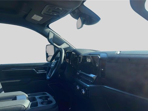 New 2026 GMC Sierra 2500 SLE w/ SLE Value Package; image 22