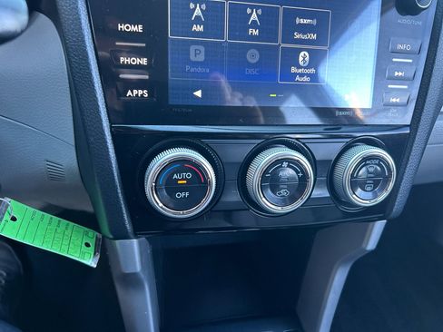 Used 2017 Subaru Forester 2.5i Premium w/ All-Weather Package image 13