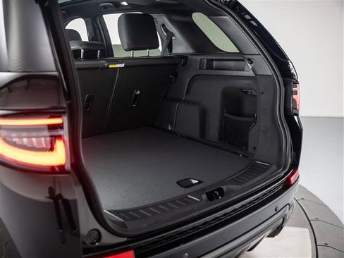 New 2026 Land Rover Discovery Sport Landmark AWD/4WD image 33