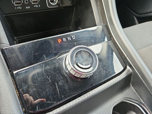 Used 2023 Jeep Grand Cherokee L Laredo RWD image 28