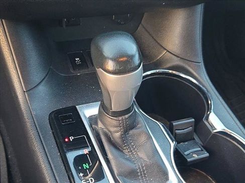 Used 2016 Toyota Highlander XLE FWD image 6