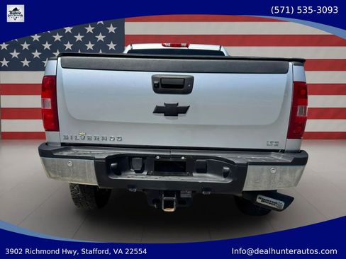 Used 2014 Chevrolet Silverado 2500 LTZ w/ LTZ Plus Package AWD/4WD image 7