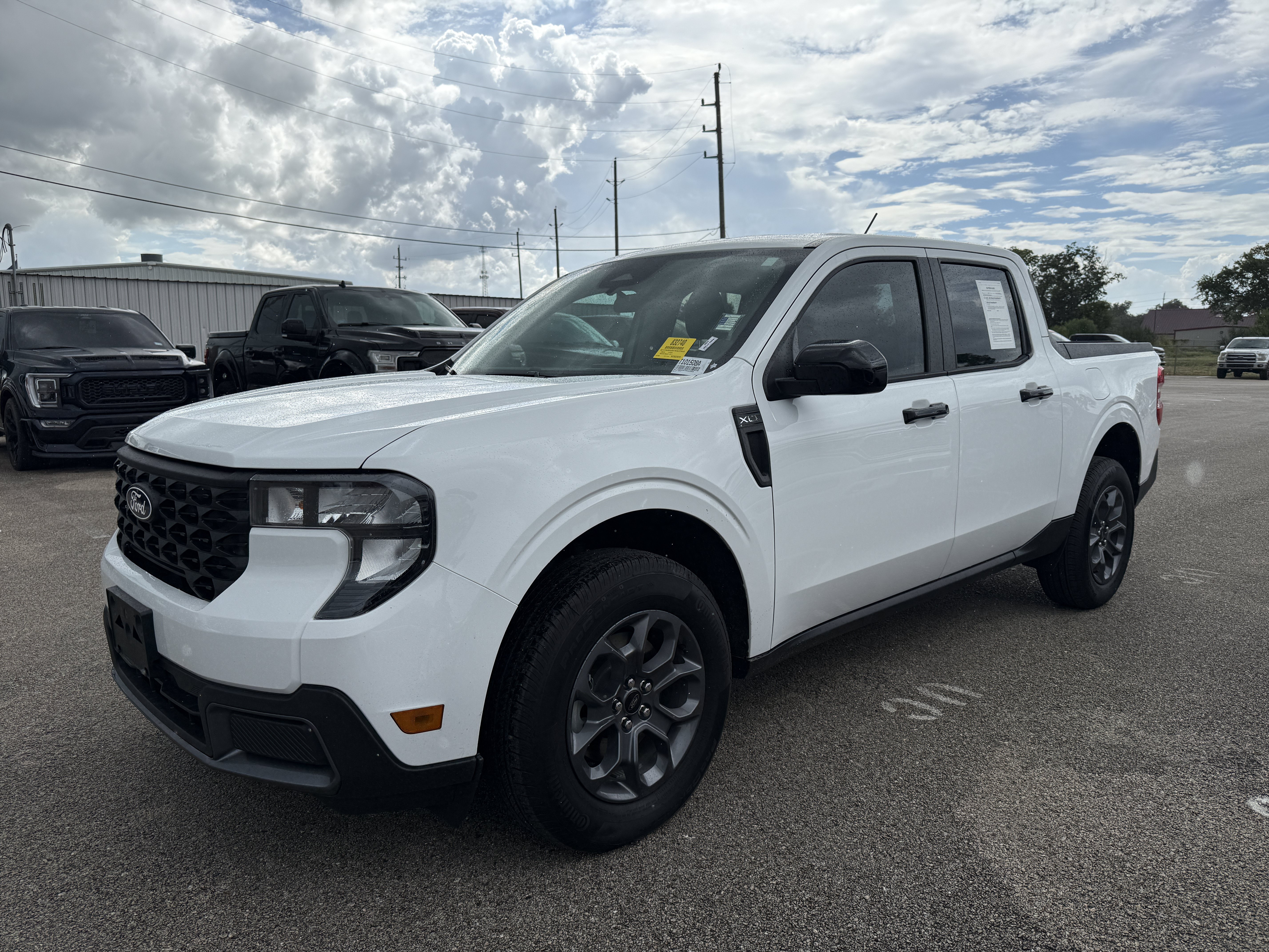 Used 2026 Ford Maverick XLT FWD image 4
