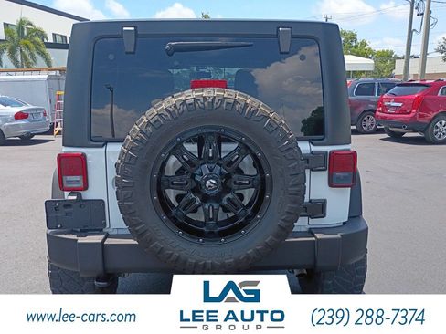 Used 2016 Jeep Wrangler Unlimited Sport AWD/4WD image 4