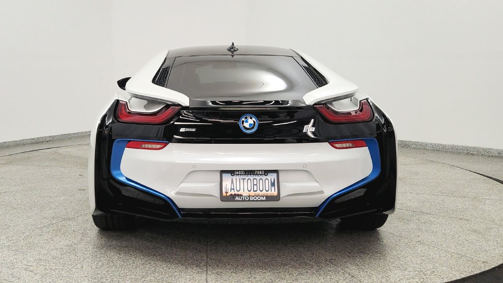 Used 2015 BMW i8 AWD/4WD image 16