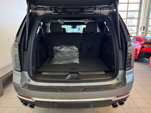 New 2026 Chevrolet Suburban Premier w/ Sun And Tow Package image 38