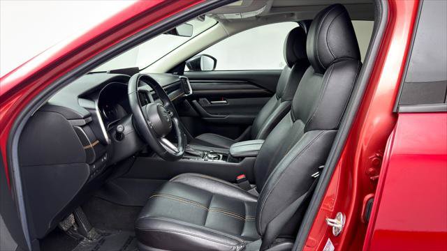 Used 2025 MAZDA CX-50 AWD 2.5 Hybrid w/ Premium Pkg image 14