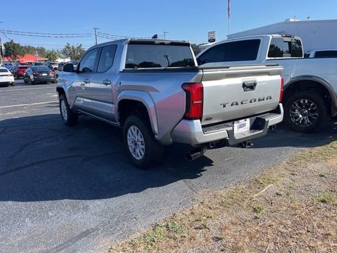 Used 2024 Toyota Tacoma SR5 RWD image 3