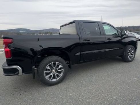 New 2026 Chevrolet Silverado 1500 LT w/ Z71 Off-Road Package AWD/4WD image 8