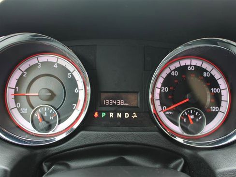 Used 2020 Dodge Grand Caravan SXT image 18