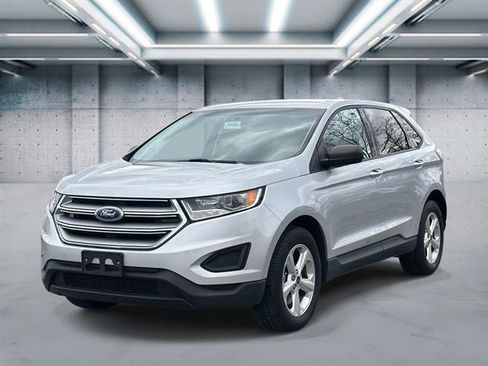 Used 2018 Ford Edge SE image 1
