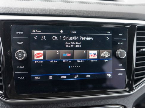 Used 2023 Volkswagen Atlas SE w/ Black Wheel Package image 16