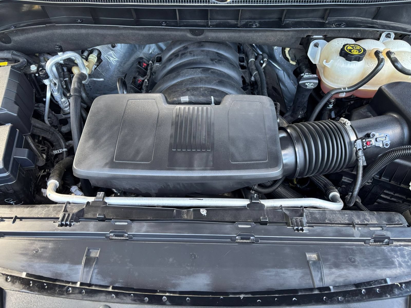 Used 2023 Chevrolet Tahoe Premier AWD/4WD image 35