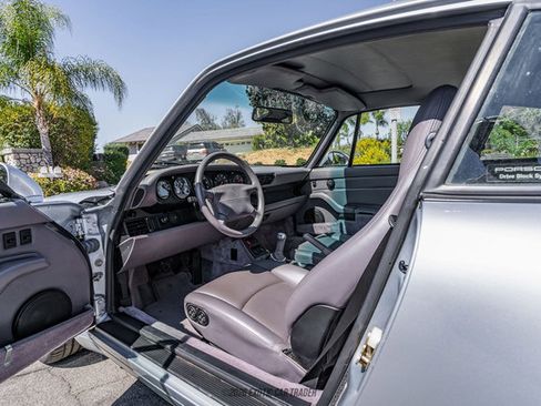 Used 1995 Porsche 911 Carrera 4 image 37