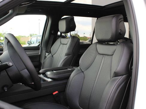 New 2026 Jeep Grand Wagoneer 4WD w/ Premium Group I image 10