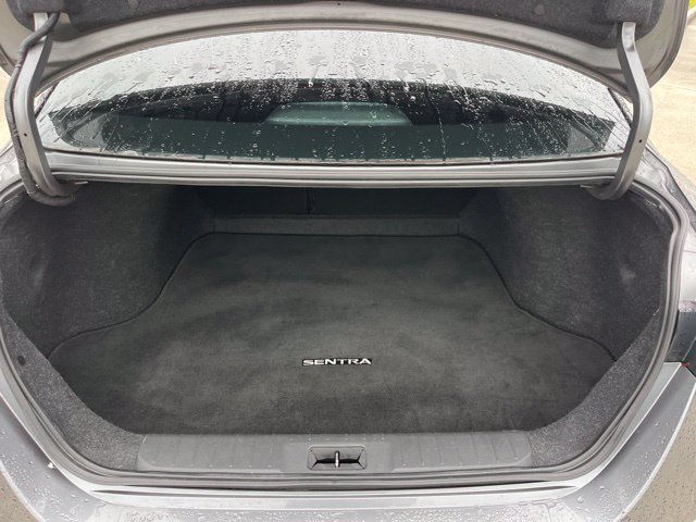 Used 2021 Nissan Sentra SR w/ SR Premium Package FWD image 6