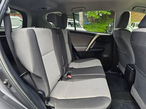 Used 2015 Toyota RAV4 LE AWD/4WD image 13