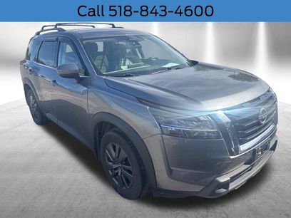 Used 2022 Nissan Pathfinder SV