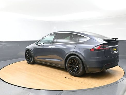 Used 2016 Tesla Model X 75D AWD/4WD image 5