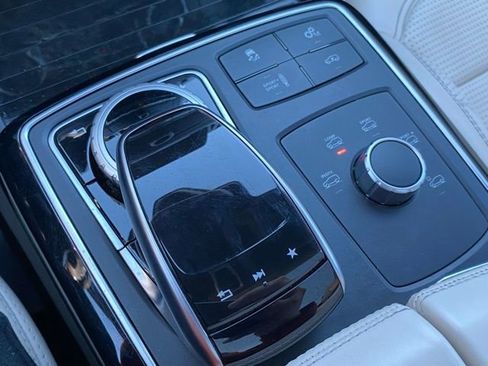 Used 2019 Mercedes-Benz GLE 63 AMG S image 33