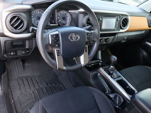 Used 2019 Toyota Tacoma SR5 image 11