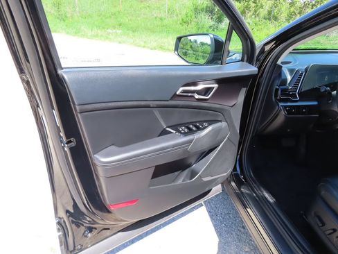 Certified 2024 Kia Sportage EX AWD/4WD image 29
