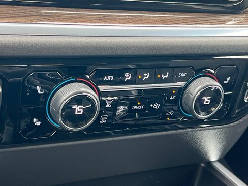 Used 2022 Chevrolet Silverado 1500 LT Trail Boss w/ LT Trail Boss Premium Package image 20