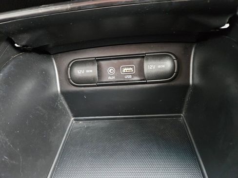 Used 2018 Kia Sorento LX image 22