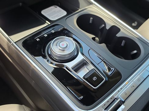 New 2027 Kia Carnival SX Prestige FWD image 28