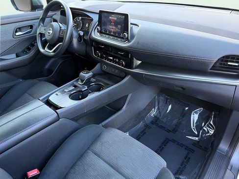 Used 2022 Nissan Rogue SV image 20