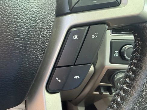 Used 2018 Ford F150 Lariat w/ Equipment Group 502A Luxury AWD/4WD image 43