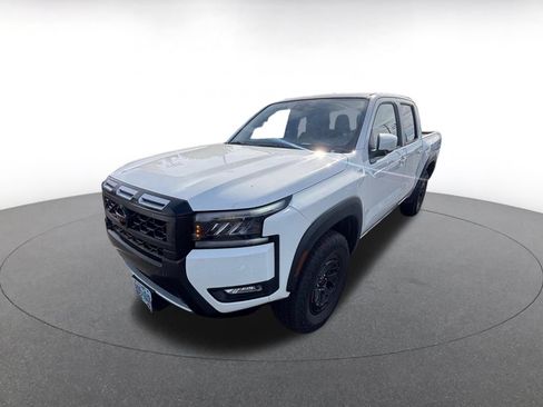 Used 2026 Nissan Frontier PRO-4X AWD/4WD image 5