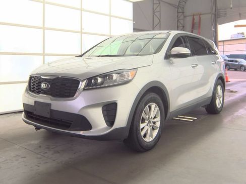 Used 2019 Kia Sorento FWD image 7