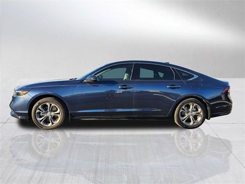 Used 2025 Honda Accord EX-L image 3