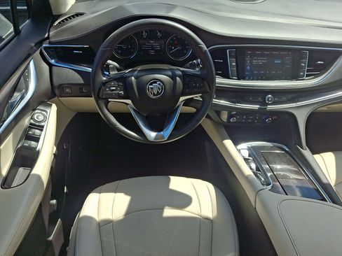 Used 2023 Buick Enclave Essence w/ Experience Buick Package AWD/4WD image 11