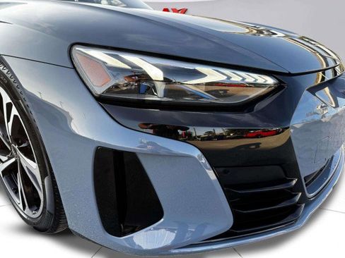 Used 2023 Audi e-tron GT Premium Plus w/ Performance Package image 9