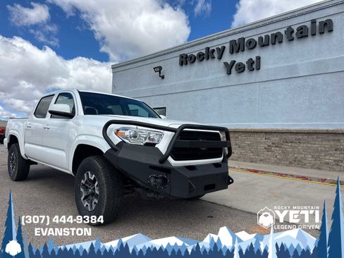 Used 2020 Toyota Tacoma SR AWD/4WD image 1
