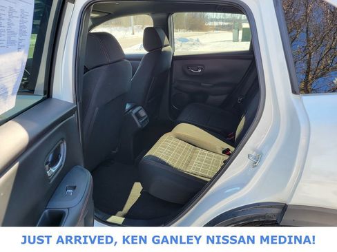 Used 2024 Honda HR-V Sport image 15