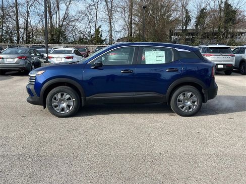 New 2026 Nissan Kicks S image 8