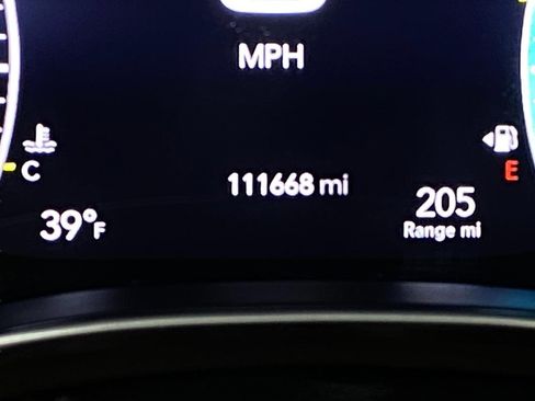 Used 2017 Chrysler Pacifica Touring-L Plus w/ Tire & Wheel Group image 17